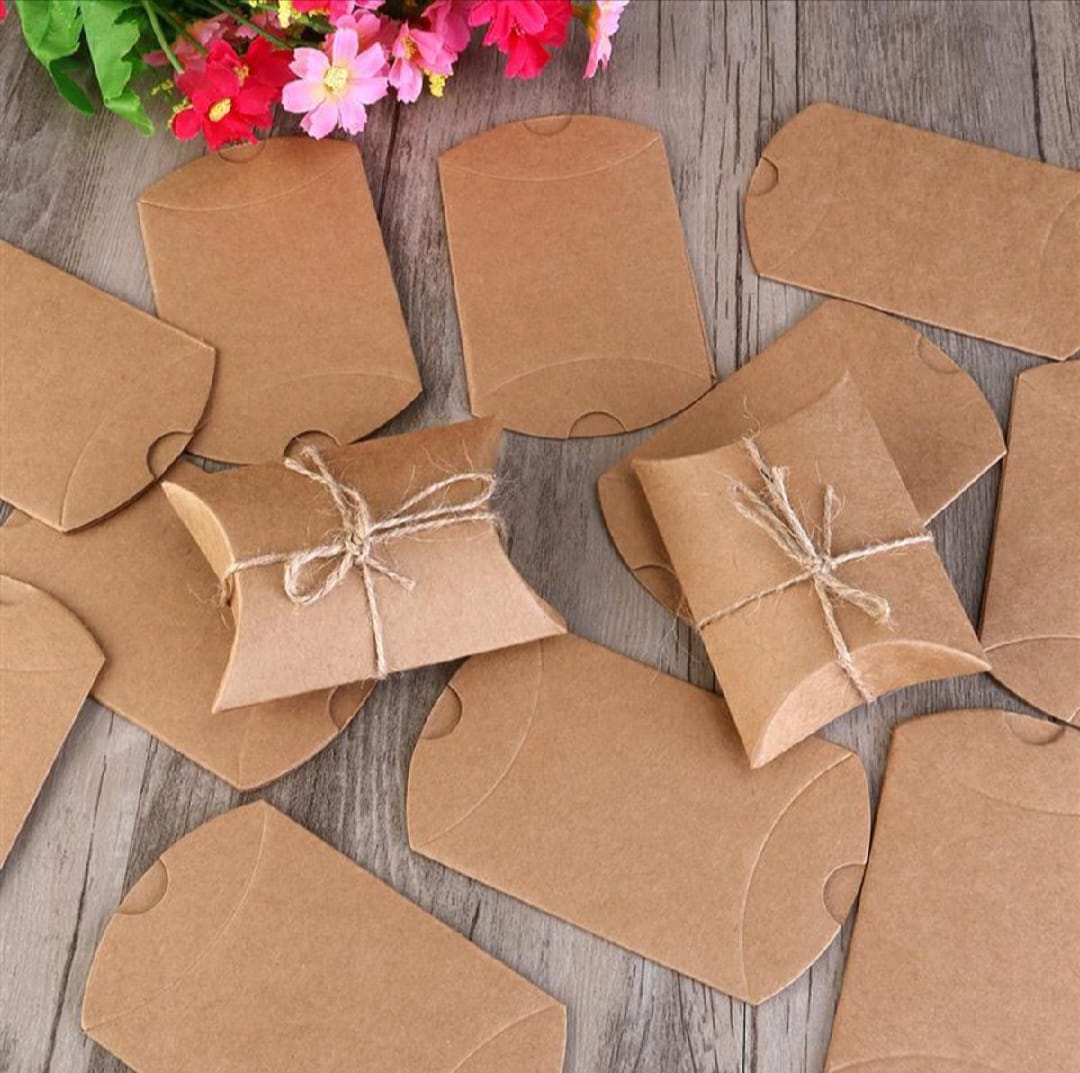 Brown Candy Box Kraft Card Packaging Pillow Boxes Candy Bags Wedding Favor Gift Boxes Birthday Party Decors